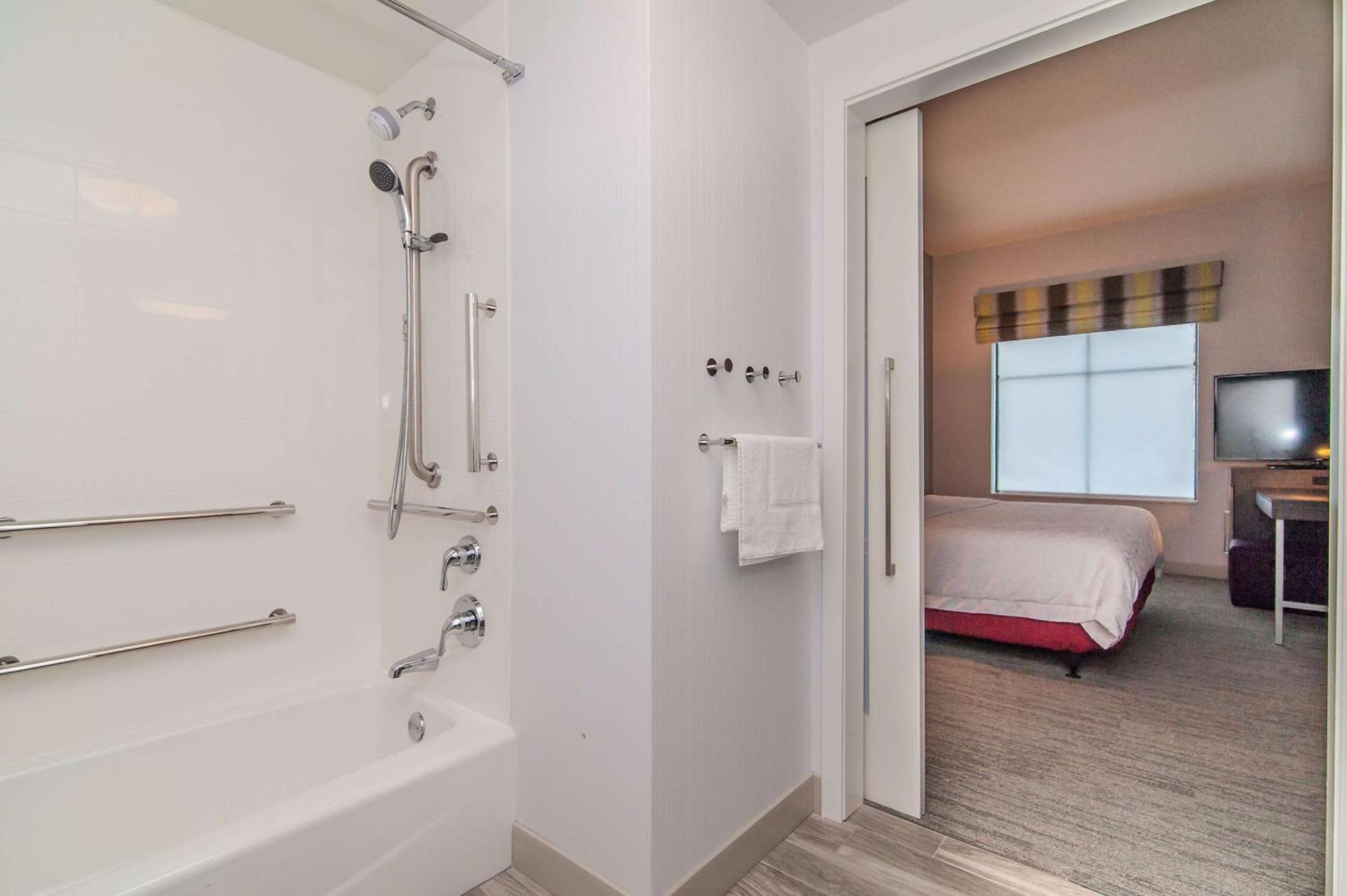 Hampton Inn Norwich Exteriér fotografie